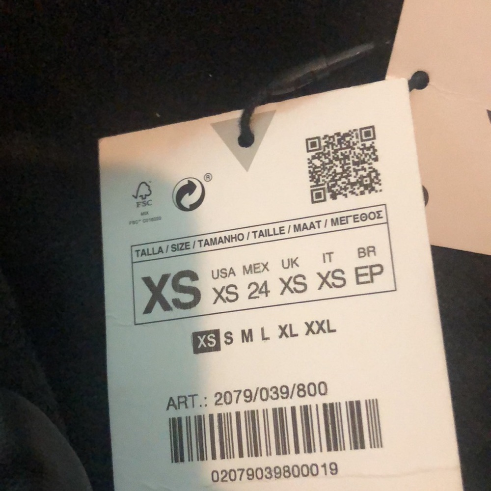 Zara brand new with tags faux leather black jacket extra small but runs big - Picture 3 of 3